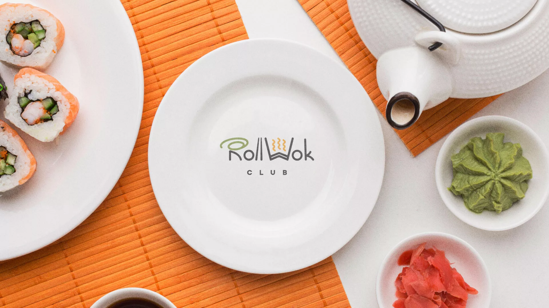 Разработка логотипа и фирменного стиля суши-бара «Roll Wok Club» в Краснознаменске